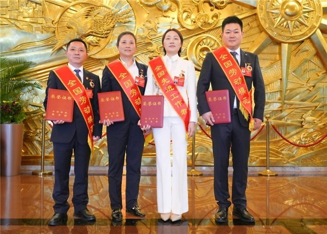 辣妹子“匠星”當(dāng)選全國勞模，譜寫行業(yè)奮進(jìn)新章